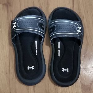 Under armour slides